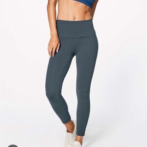 Lululemon align 25” in melanite size 2, EUC